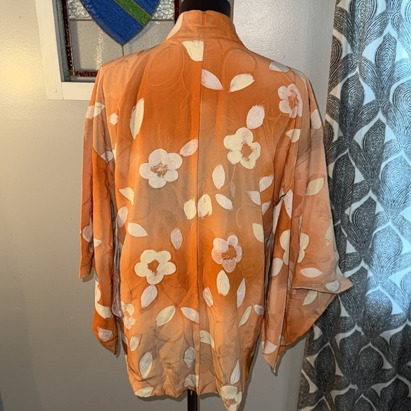 Vintage Orange & Cream Floral Silk Kimono - Picture 6 of 9